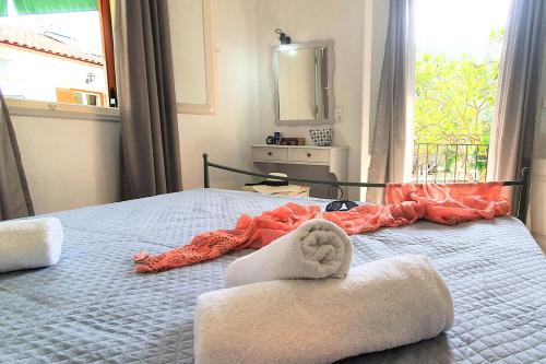 aphrodite_apt-bedroom-view