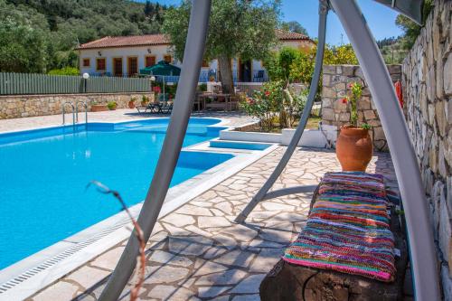 livadi-pool-2