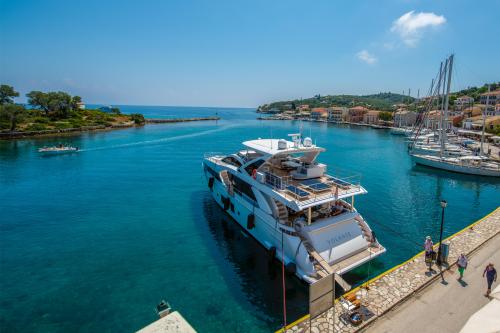 ocean-breeze-port-view-2