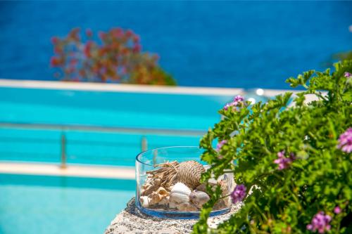villa-terra-del-nonno-pool-deco